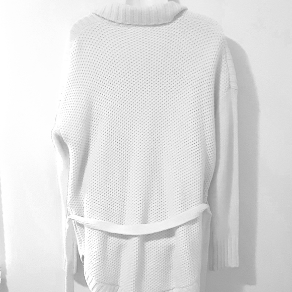 Victoria's Secret Cable Knit Cardigan Waist Tie Size L - Picture 4 of 12